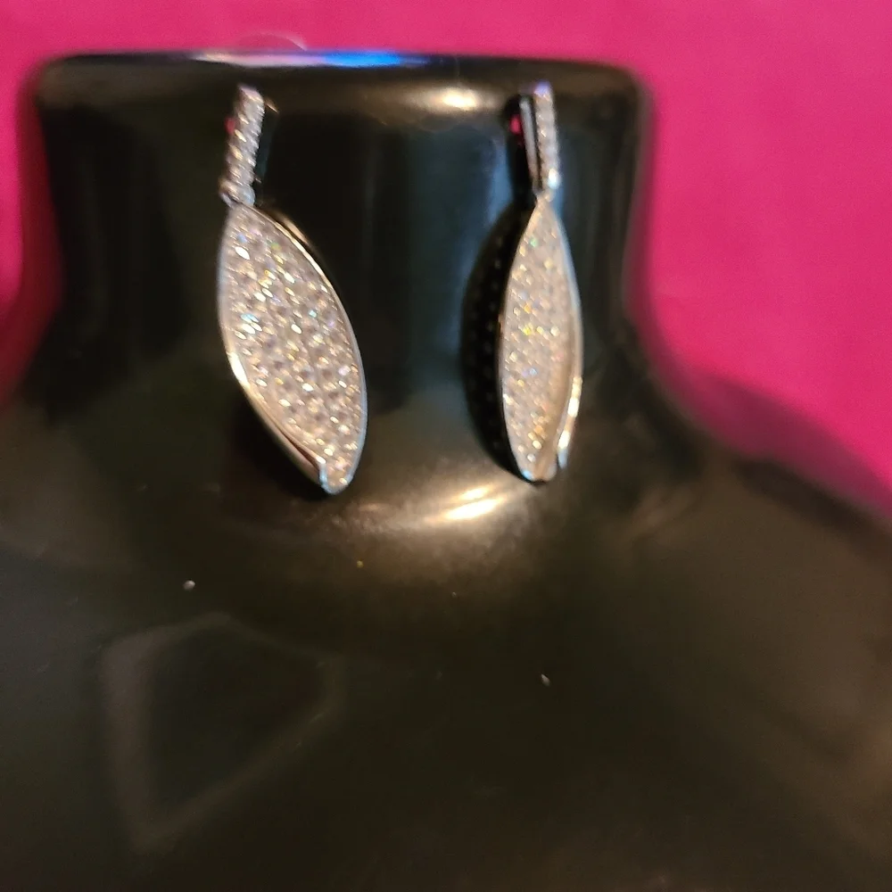 New 925 sterling silver earrings - Picture 3 of 4